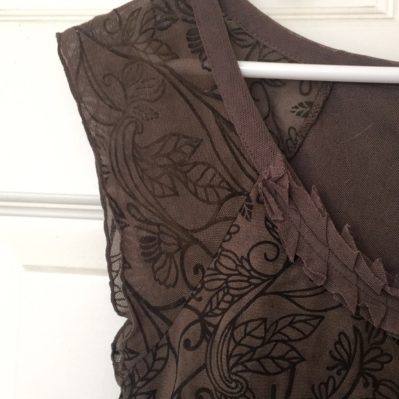 DKNY brown lace top size S (fits like a M) - Picture 9 of 11
